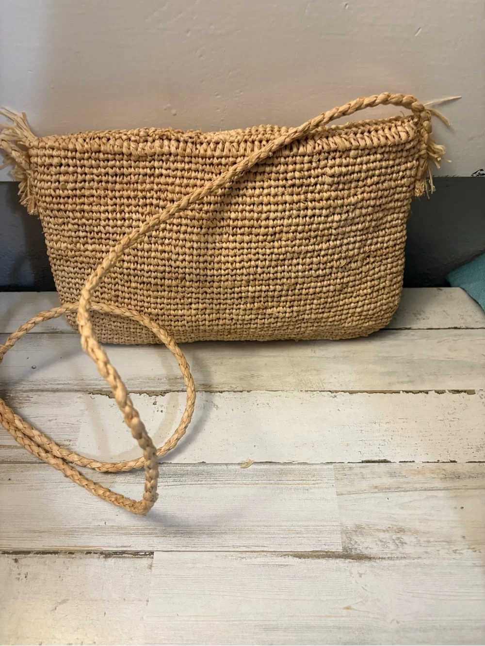 Rafia mar y sol crossbody tan purse